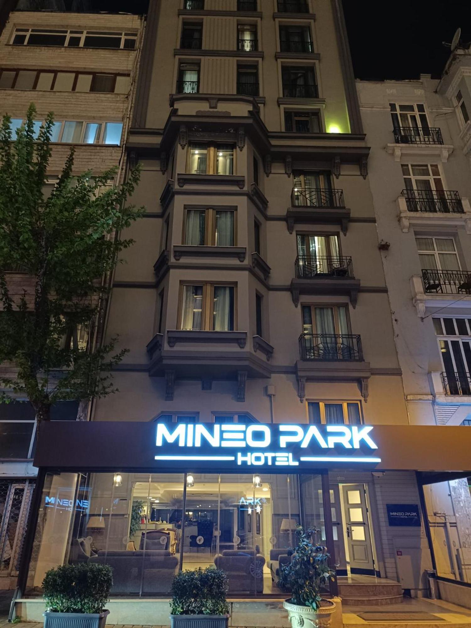 Mineo Park 4*